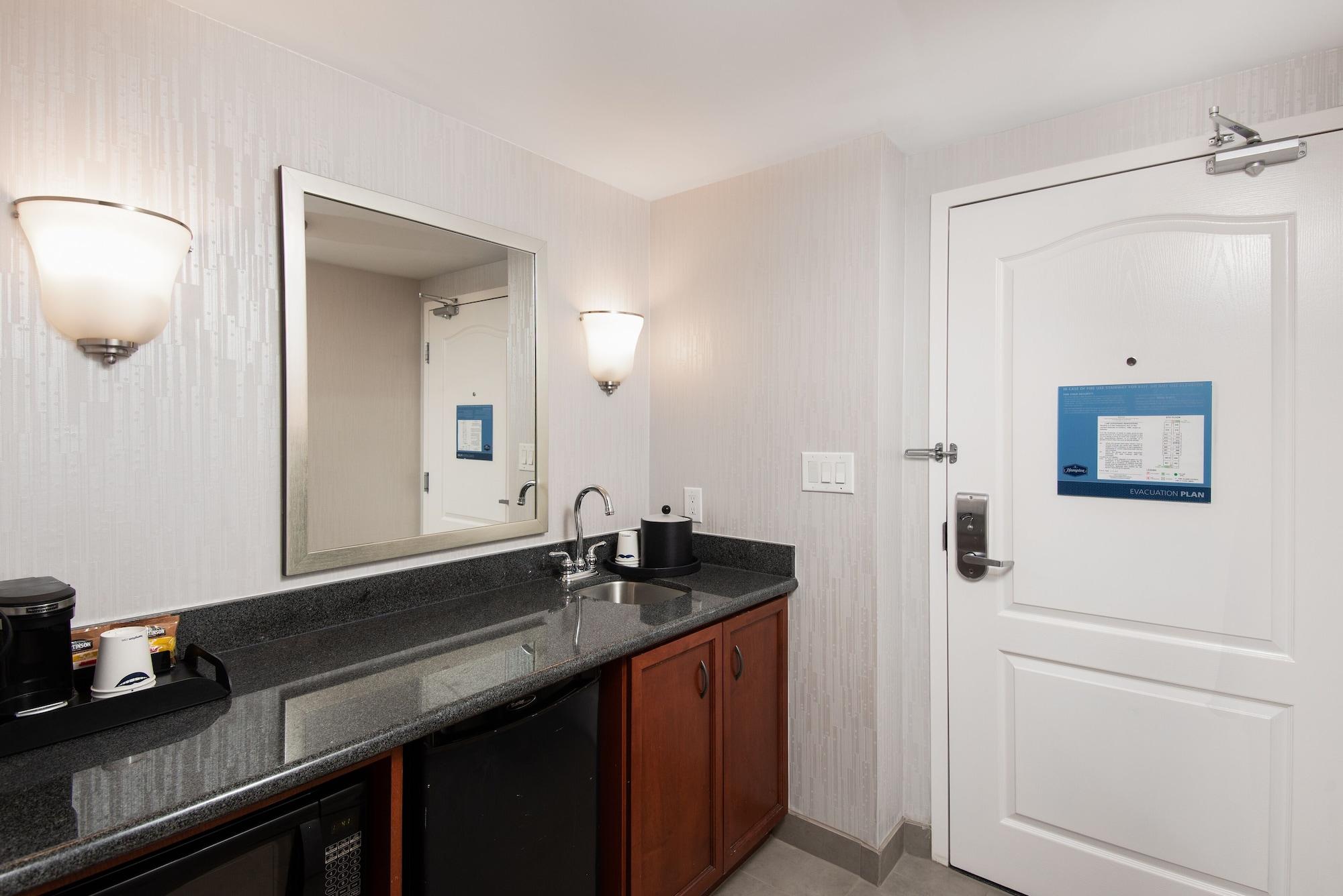 Hampton Inn & Suites By Hilton Беррі Екстер'єр фото