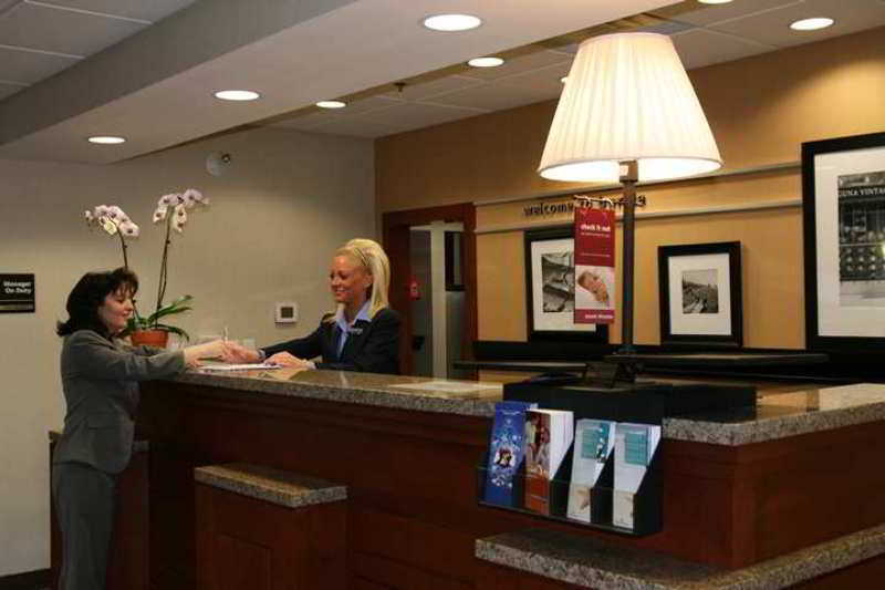 Hampton Inn & Suites By Hilton Беррі Інтер'єр фото